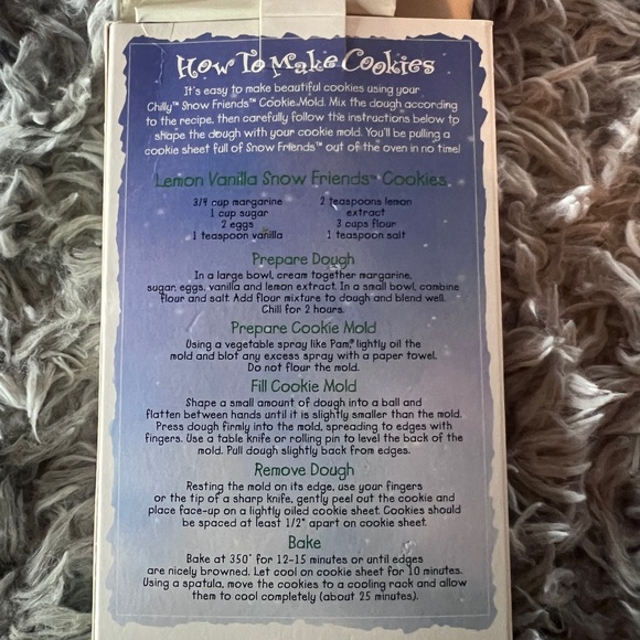 1997 Longaberger Pottery Snow Friends Cookie Mold Series “Chilly” With Box - Picture 4 of 7